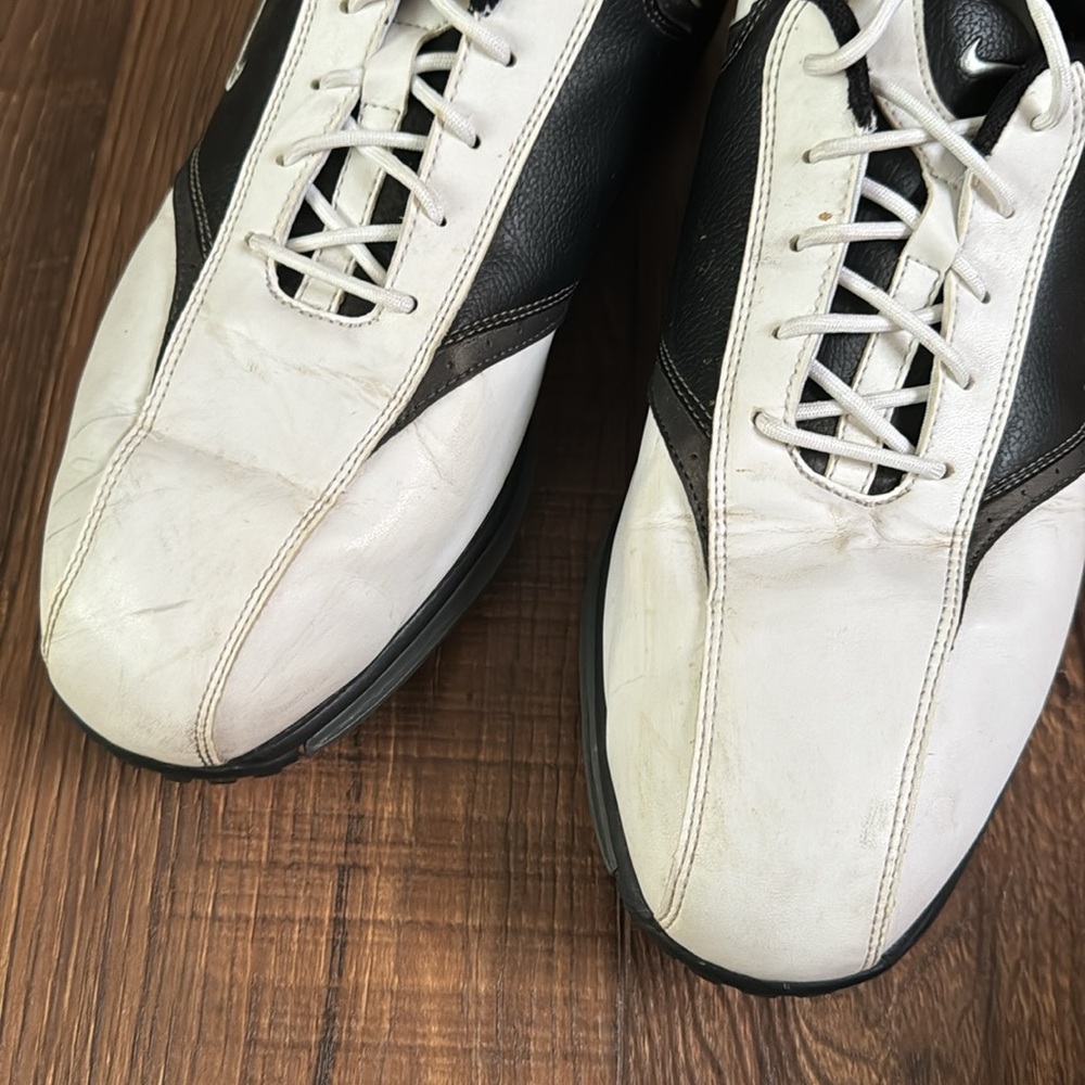 Men’s Nike Heritage Golf Shoes - Picture 3 of 11